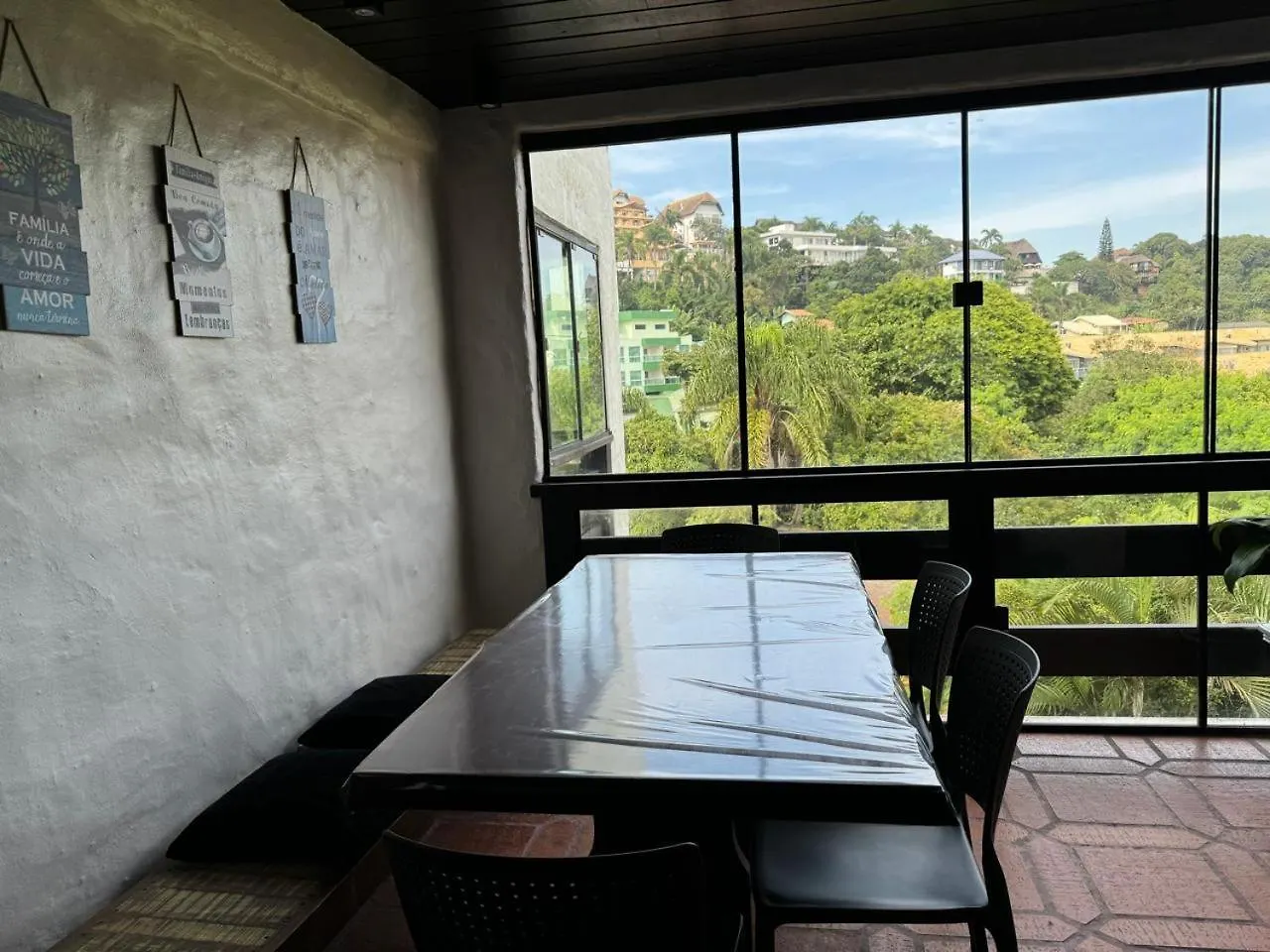 Bombinhas Apartment