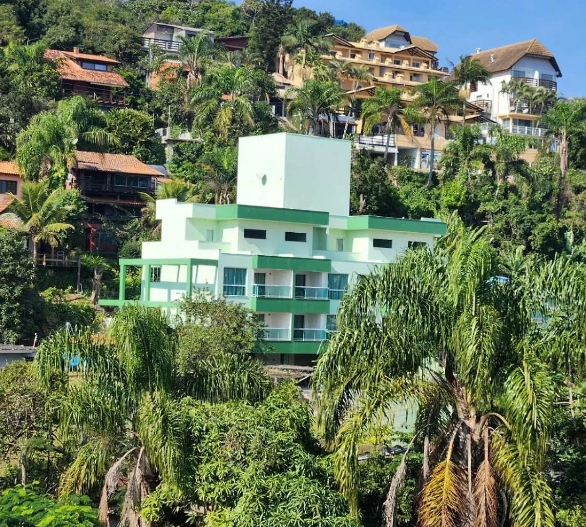 Bombinhas Apartment